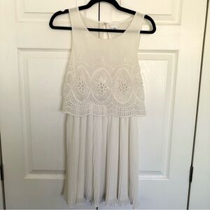 White Cooperative Lace Top Pleated Bottom Open Back Mini Dress Size M
